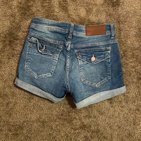 H&M shorts - Picture 2 of 4